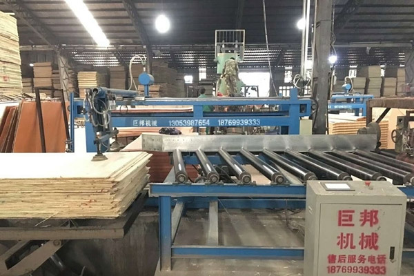 接板機(jī)